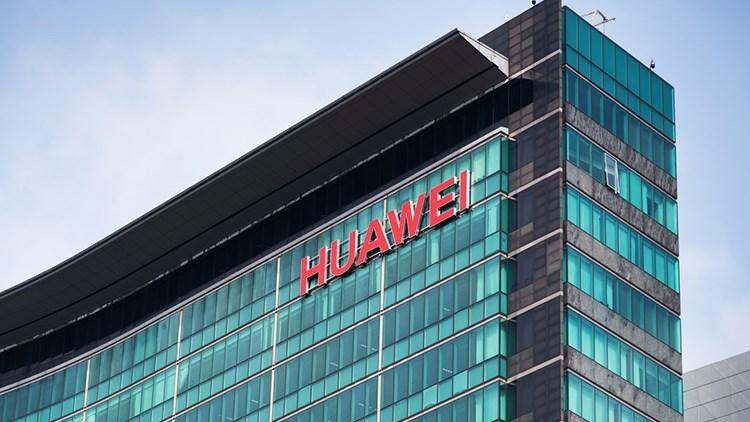Huawei'nin karı ikiye katlandı