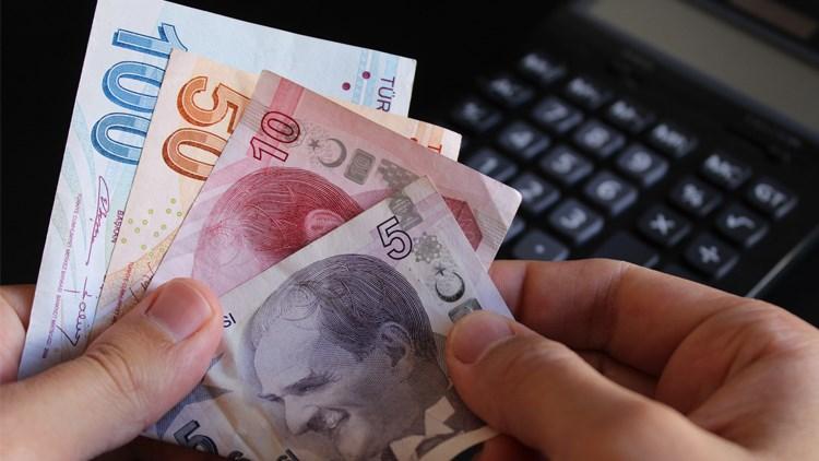 Bankalar faiz yarışına devam ediyor!  100 bin liraya 70 bin lira faiz geliri…
