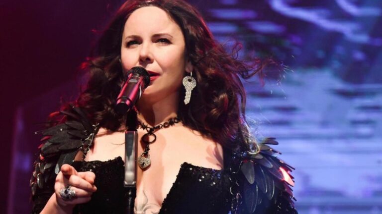 Biletler 12 dakikada tükenmişti! Şebnem Ferah’ın ikinci konser tarihi belli oldu